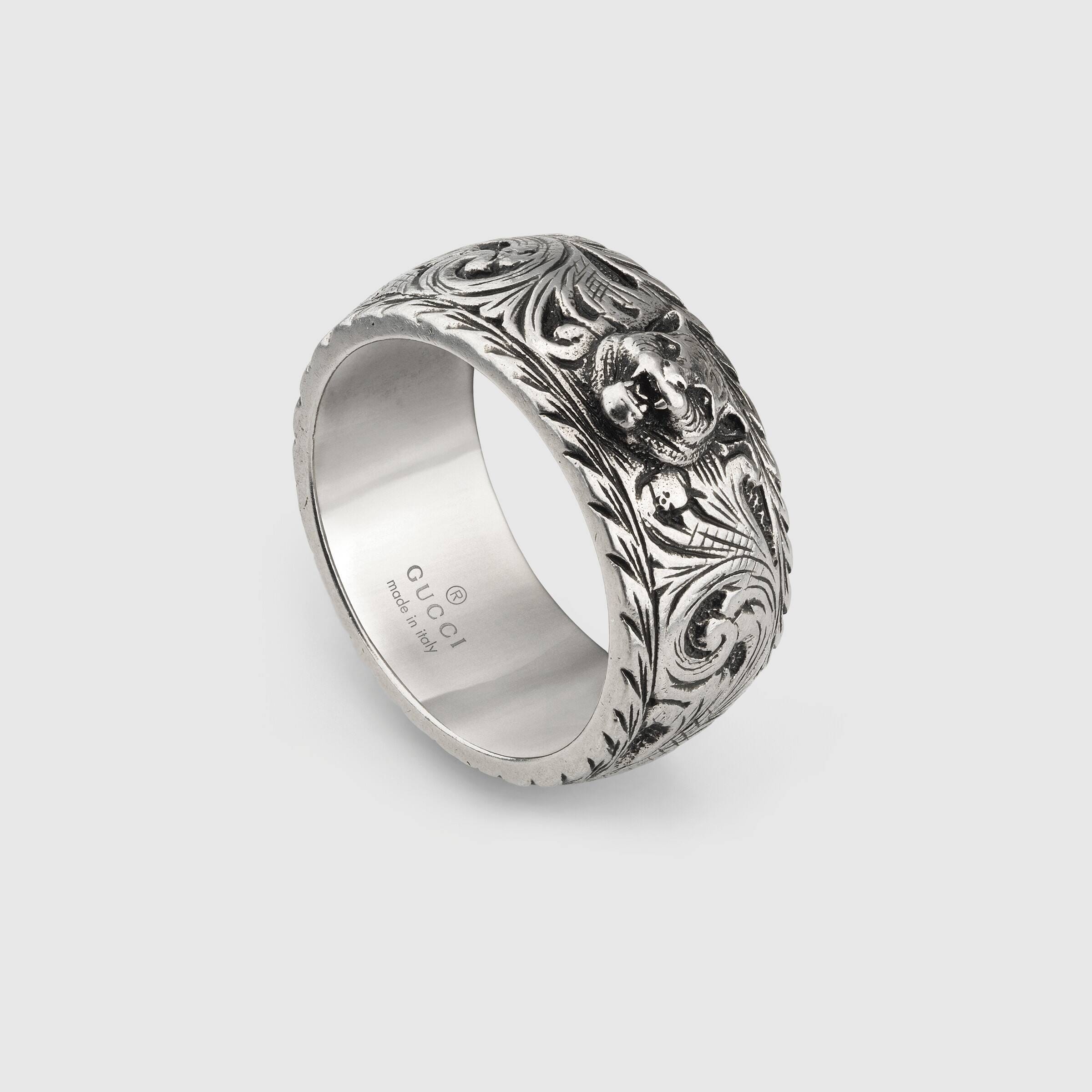 Gucci Anello sottile in argento con dettaglio felino - Gioielleria  Passalacqua \u003e Shop Online